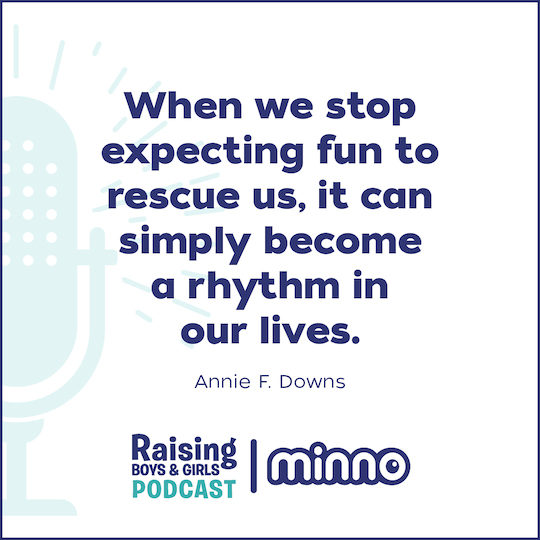 - Minno Kids Line - Font